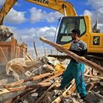 عدم تخریب ساختمان‌ های قانون ‌مند در زلزله